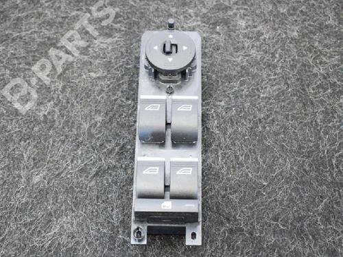 Used Right front window switch Right front window switch FORD KUGA II (DM2) 2.0 TDCi 4x4 (180 hp) 6742522 6742522