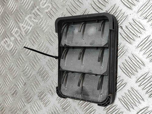 Used Grille PEUGEOT 2008 II (UD_, US_, UY_, UJ_, UR_, UC_) e-2008 (UKZKXZ) (136 hp) 27786020