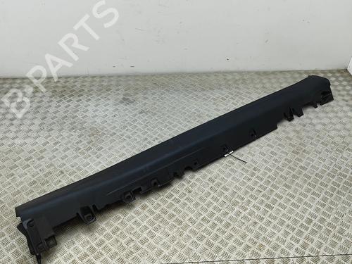 Used Right sideskirt Right sideskirt 38238935 38238935