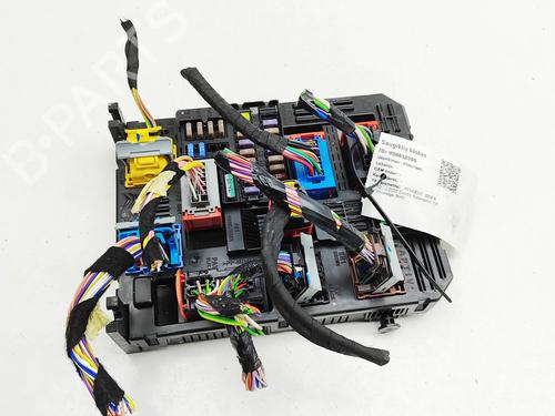 Used Fuse box Fuse box PEUGEOT 2008 II (UD_, US_, UY_, UJ_, UR_, UC_) e-2008 (UKZKXZ) (136 hp) 33549743 33549743