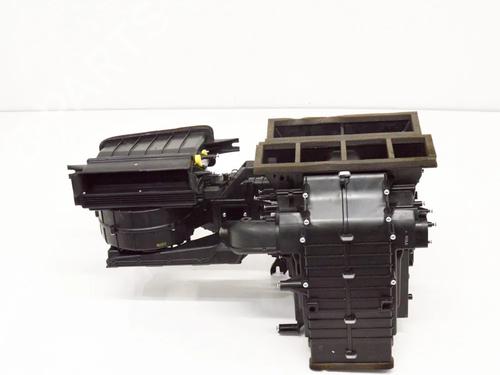 Used Heater matrix TESLA MODEL S (5YJS) 75D AWD (525 hp) 14610706