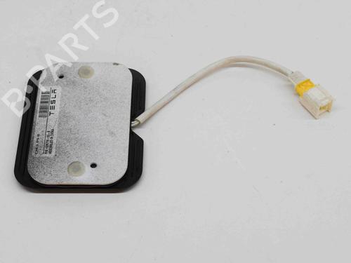 Moduł elektroniczny TESLA MODEL S (5YJS) 75 | BP7798667M83