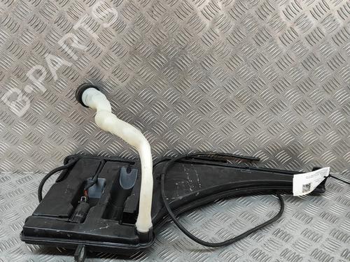 windscreen-washer-tank-maserati-ghibli-iii-m157-2013-24581219 main image