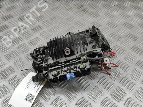 Used Fuse box Fuse box TESLA MODEL X (5YJX) P100D AWD (772 hp) 26319762 26319762