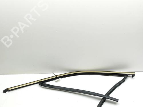 Used Door moulding trim BMW XM (G09) XM All-wheel Drive (653 hp) 32213674