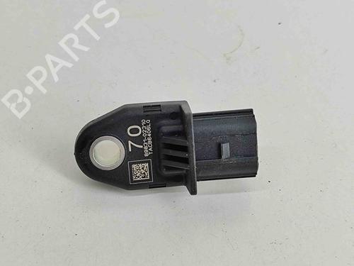 Electronic sensor TOYOTA COROLLA Estate (_E21_) 2.0 Hybrid (MZEH12) | BP27774615M84 