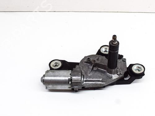 Used Rear wiper motor FORD FOCUS III 1.0 EcoBoost (100 hp) 13928290
