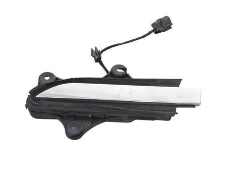 rear-left-exterior-door-handle-tesla-model-x-5yjx-2013-33366141 main image