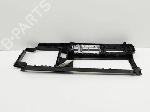 Middle console LAND ROVER DISCOVERY V (L462) 3.0 Td6 4x4 | BP33376667I22 - Image 3