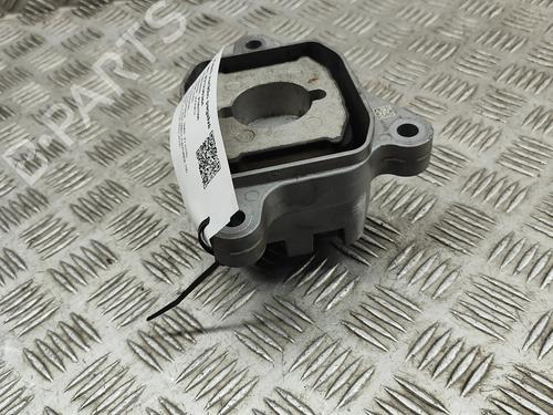 Used Engine mount BMW X2 (U10) iX2 eDrive 20 (204 hp) 27797950
