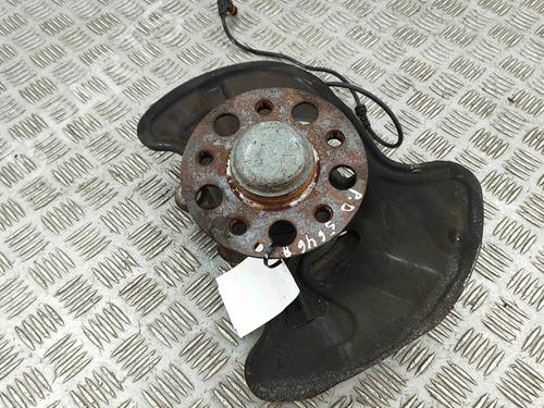 Used Right front steering knuckle Right front steering knuckle MERCEDES-BENZ C-CLASS (W204) C 350 CDI (204.023) (265 hp) 33375001 33375001