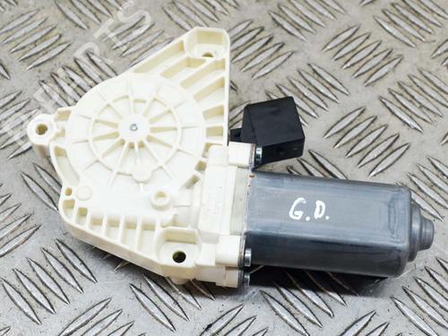 Right rear window motor MERCEDES-BENZ CLA Shooting Brake (X117) AMG CLA 45 4-matic (117.952) | BP8073822E22 