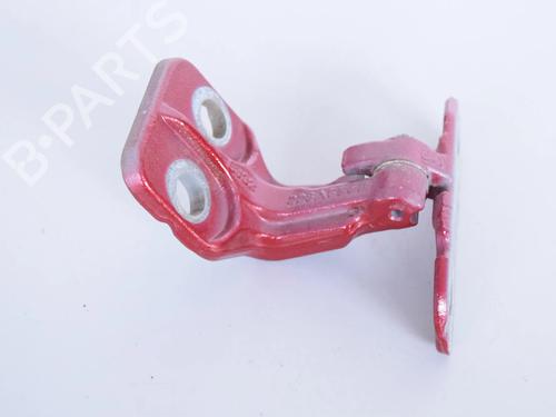 hingedoor-check-strap-jaguar-e-pace-x540-2017-33379570 main image