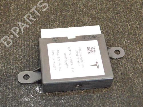 Used Electronic module TESLA MODEL S (5YJS) 75D AWD (525 hp) 20233020