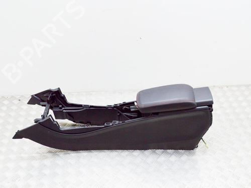 Used Middle console MERCEDES-BENZ CLA Coupe (C117) CLA 220 CDI / d (117.303) (163 hp) 14620084