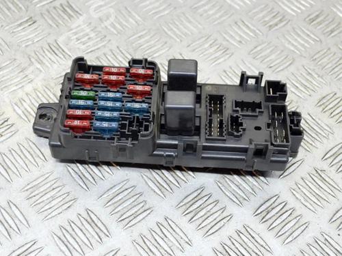 Used Fuse box MITSUBISHI GTO Coupe (Z1_A) 3.0 AWD (Z16A) (286 hp) 27754231