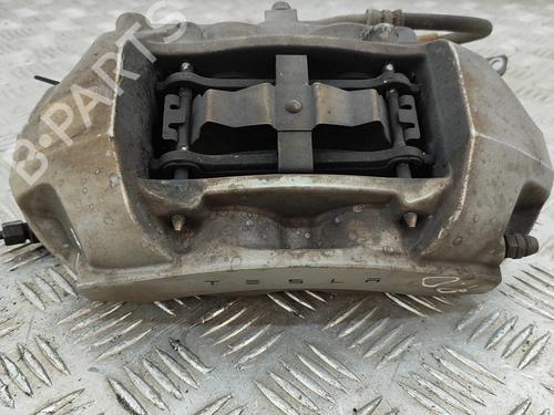 Used Right front brake caliper TESLA MODEL 3 (5YJ3) EV AWD (351 hp) 28432536