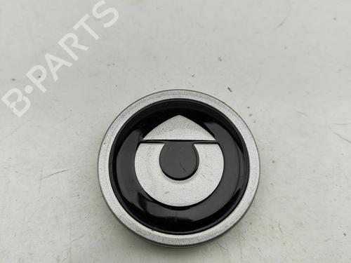 Used Hub cap Hub cap SMART FORTWO Coupe (453) electric drive / EQ (453.391) (56 hp) 33384650 33384650