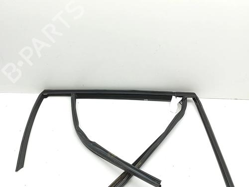 Dørliste Dørliste BMW X5 (G05, F95) xDrive 30 d Mild-Hybrid (286 hp) 32500885 32500885