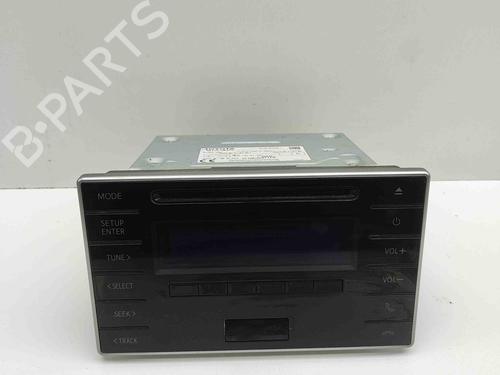 Used Display monitor TOYOTA HILUX VIII Pickup (_N1_) 2.4 D 4WD (GUN125_, GUN125R) (150 hp) 29459445