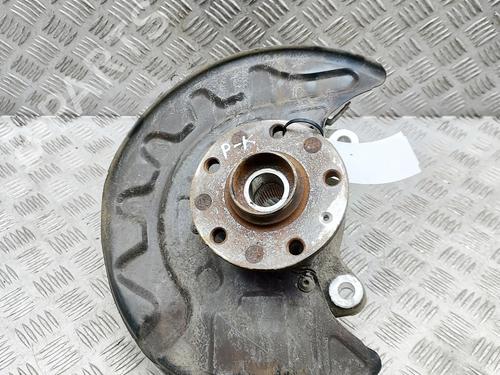 Used Left front steering knuckle Left front steering knuckle MERCEDES-BENZ VITO Tourer (W447) 111 CDI / 111 BlueTEC (447.701, 447.703, 447.705) (114 hp) 36067195 36067195