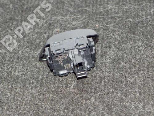 Switch BMW X3 (F25) xDrive 20 d | BP6735884I30 