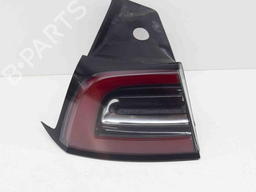Used Left taillight TESLA MODEL 3 (5YJ3) EV (283 hp) 27750492