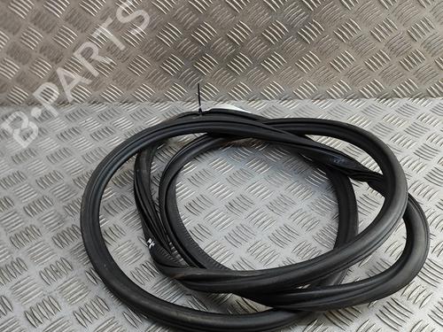 Used Rubber door seal AUDI A6 C7 Avant (4G5, 4GD) 2.0 TDI (190 hp) 28028539