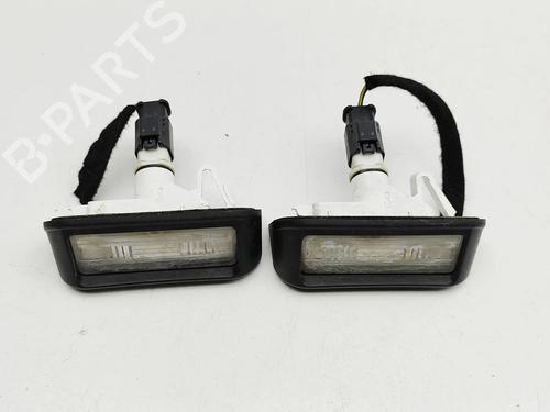 Used Licence plate light Licence plate light OPEL VIVARO C Van (K0) 2.0 (122 hp) 33392473 33392473