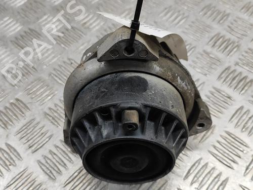Used Engine mount BMW 5 Touring (F11) M 550 d xDrive (381 hp) 24306386