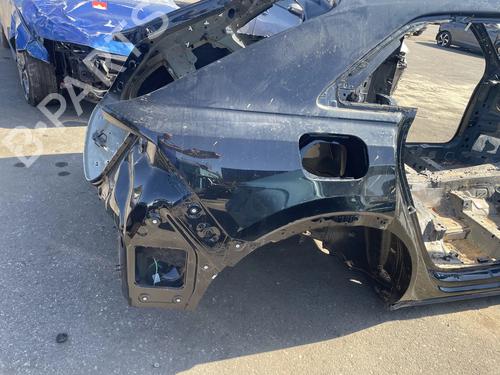 Guarda-lamas trás direito AUDI Q8 (4MN, 4MT) 50 TDI Mild Hybrid quattro (286 hp) 28954568