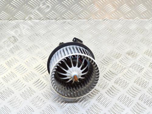 Used Heater blower motor VOLVO XC70 II (136) D5 AWD (205 hp) 8835642