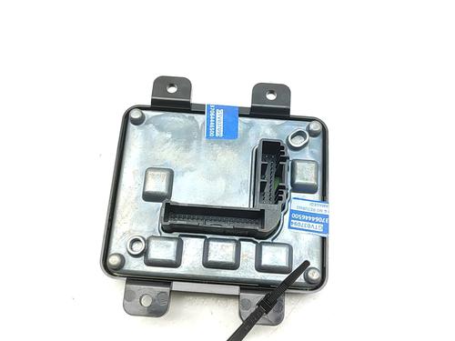 Used Electronic module Electronic module TESLA MODEL Y (5YJY) Long Range All-wheel Drive (514 hp) 33625345 33625345