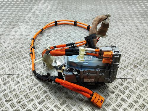 Wechselrichter/Konverter für MERCEDES-BENZ A-CLASS Saloon (V177) A 250 e (177.185) (218 hp) 31762648