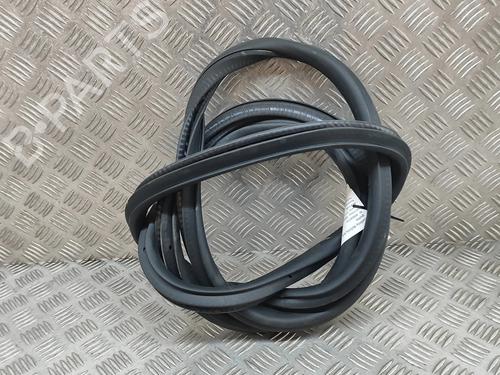 Used Rubber door seal MERCEDES-BENZ EQB (X243) EQB 350 4-matic (243.612) (292 hp) 28554397