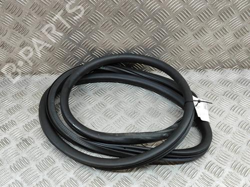 Gummiliste PORSCHE CAYENNE (92A) 3.0 Diesel (262 hp) 16313120