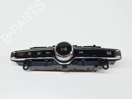 switch-volvo-xc40-536-2017-27758186 main image