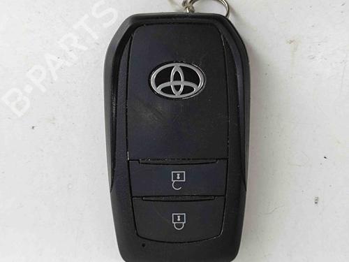 Used Electronic module TOYOTA COROLLA Estate (_E21_) 1.8 Hybrid (ZWE211) (98 hp) 28550046