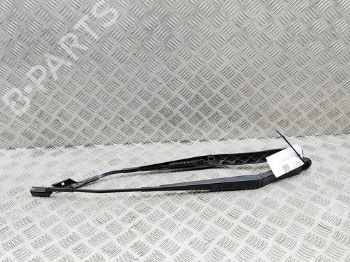 Used Front windshield wiper arm Front windshield wiper arm 37029660 37029660