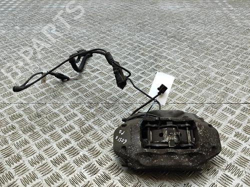 Used Right front brake caliper Right front brake caliper VW TOUAREG (7P5, 7P6) 3.0 V6 TDI (262 hp) 33394326 33394326