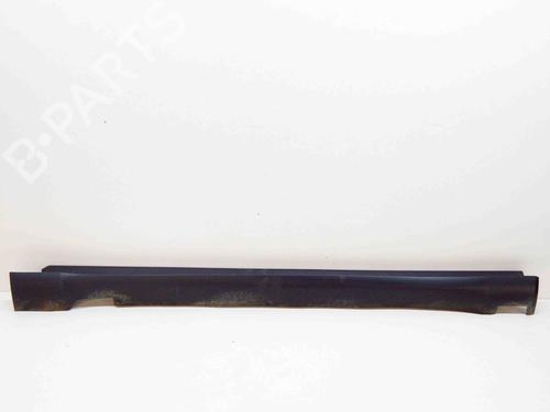 Used Left sideskirt JEEP CHEROKEE (KL) 2.0 CRD 4x4 (140 hp) 29226973