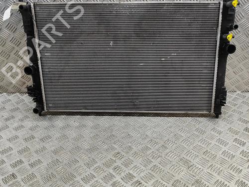 Used Water radiator Water radiator TOYOTA COROLLA Estate (_E21_) 1.8 Hybrid (ZWE211) (98 hp) 29812544 29812544