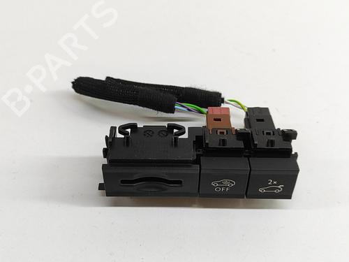 Used Switch PEUGEOT 5008 III (KA_, KB_, KC_) e-210 (213 hp) 28433360