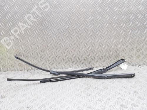 Used Front windshield wiper arm Front windshield wiper arm BMW 5 (G30, F90) 520 i (184 hp) 39958329 39958329