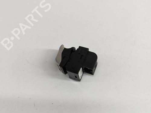 Left front window switch AUDI Q2 (GAB, GAG) 35 TFSI | BP36066373I27 - Image 2
