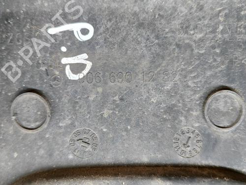 Door moulding trim VW CRAFTER 30-50 Van (2E_) 2.0 TDI | BP20336857C150 