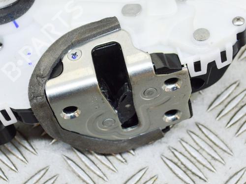 Front left lock TOYOTA YARIS (_P13_) 1.5 Hybrid (NHP130_) | BP8144986C98 