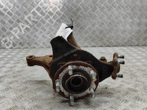 Fusee links voor TOYOTA YARIS (_P13_) 1.5 Hybrid (NHP130_, NHP130) (101 hp) 20144365