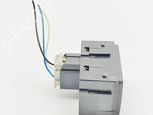 Switch LAND ROVER DISCOVERY V (L462) 3.0 Td6 4x4 | BP30130940I30