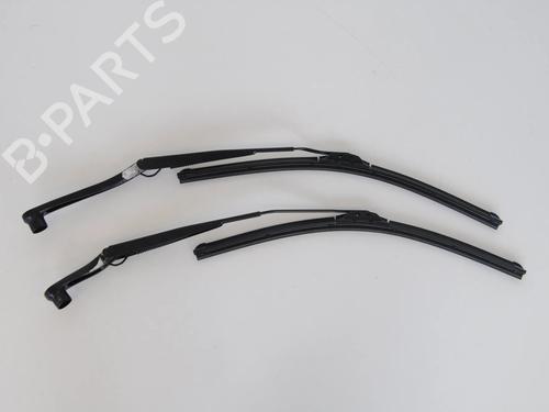 Used Front windshield wiper arm Front windshield wiper arm CHRYSLER 300C Touring (LX, LE) 3.0 CRD (218 hp) 33358291 33358291